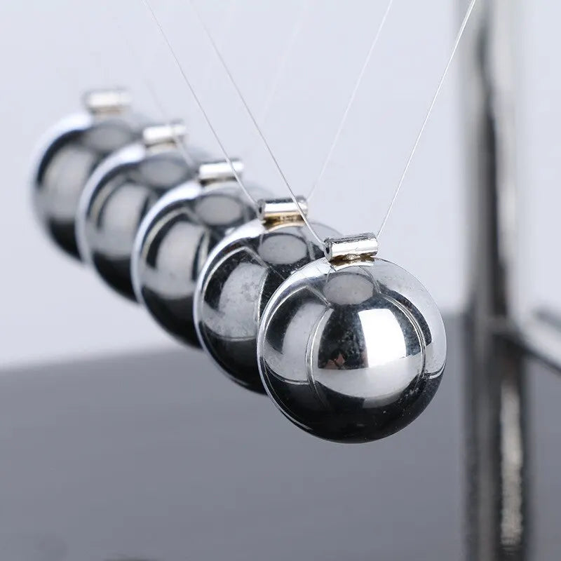 Newton's Cradle Balance Balls